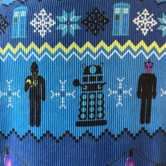 Men's Doctor Who ugly Christmas sweater medium TARDIS Cyber Men Dalek fandom - Picture 4 of 11
